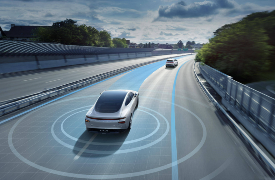 年底翘尾显现 新能源汽车月销量破百万