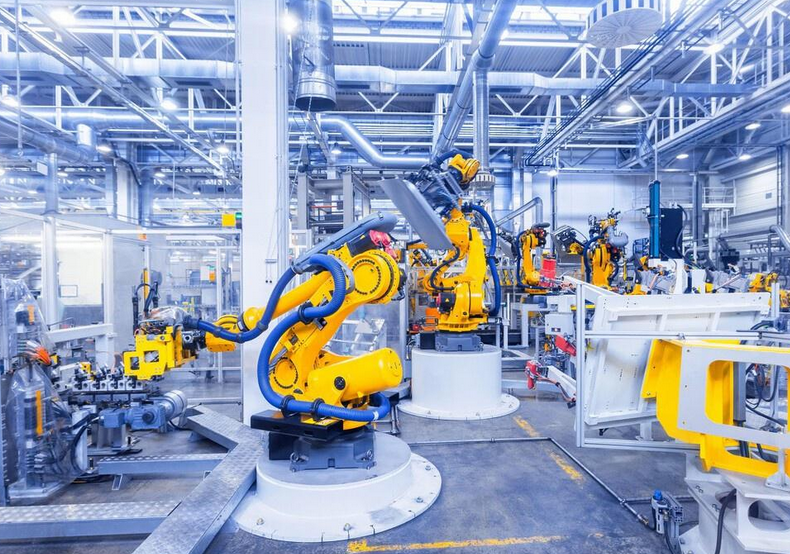 长安汽车董事长朱华荣:汽车正在演变为可进化的智能汽车机器人